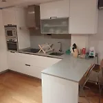 Pleno Centro, 5 Minutos Casco Vello, 400 Metros Estacion Ave Vigo