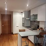 Pleno Centro, 5 Minutos Casco Vello, 400 Metros Estacion Ave Vigo