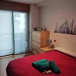 Pleno Centro, 5 Minutos Casco Vello, 400 Metros Estacion Ave Apartment