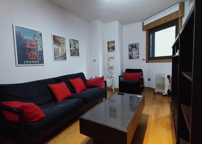 Pleno Centro, 5 Minutos Casco Vello, 400 Metros Estacion Ave Vigo