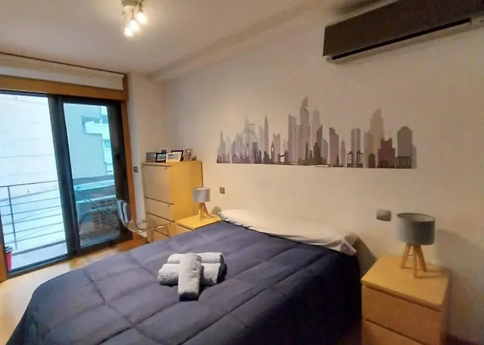 Pleno Centro, 5 Minutos Casco Vello, 400 Metros Estacion Ave Daire