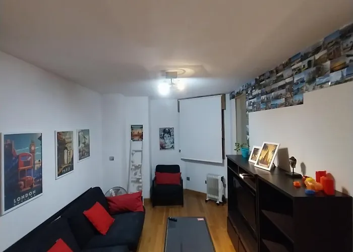 Pleno Centro, 5 Minutos Casco Vello, 400 Metros Estacion Ave Daire