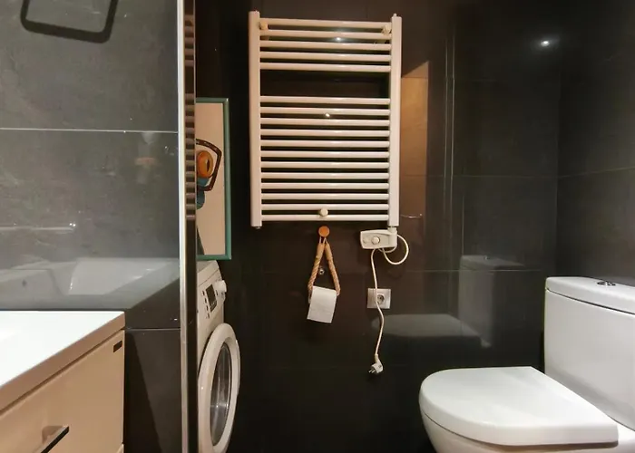 Pleno Centro, 5 Minutos Casco Vello, 400 Metros Estacion Ave Vigo