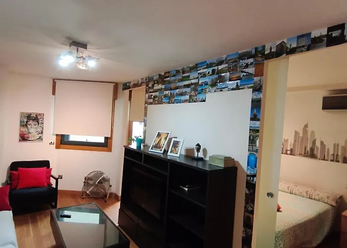 Pleno Centro, 5 Minutos Casco Vello, 400 Metros Estacion Ave Daire